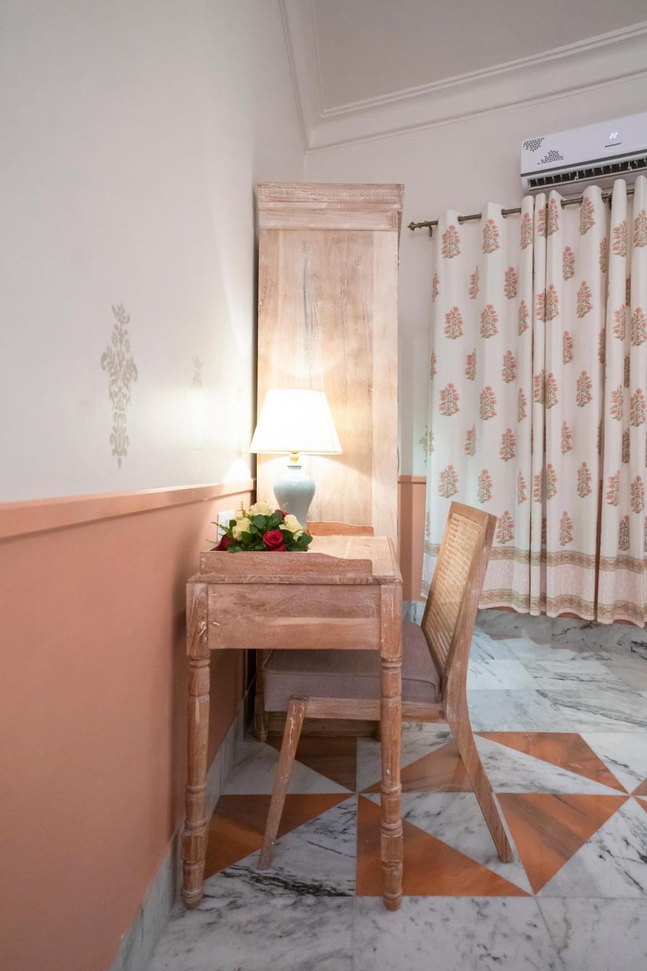Dev Mahal - A Boutique Heritage Hotel جايبور المظهر الخارجي الصورة
