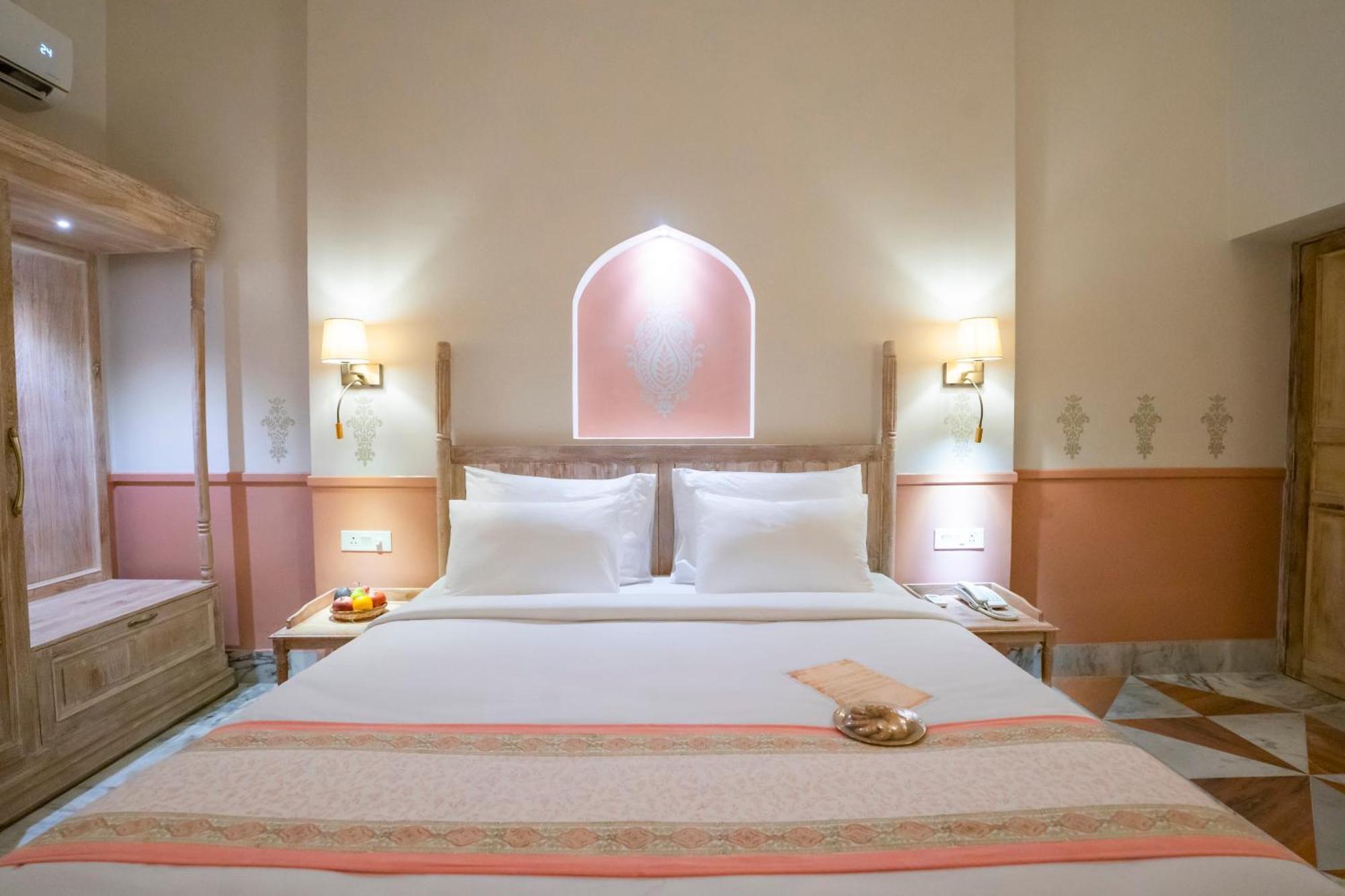 Dev Mahal - A Boutique Heritage Hotel جايبور المظهر الخارجي الصورة