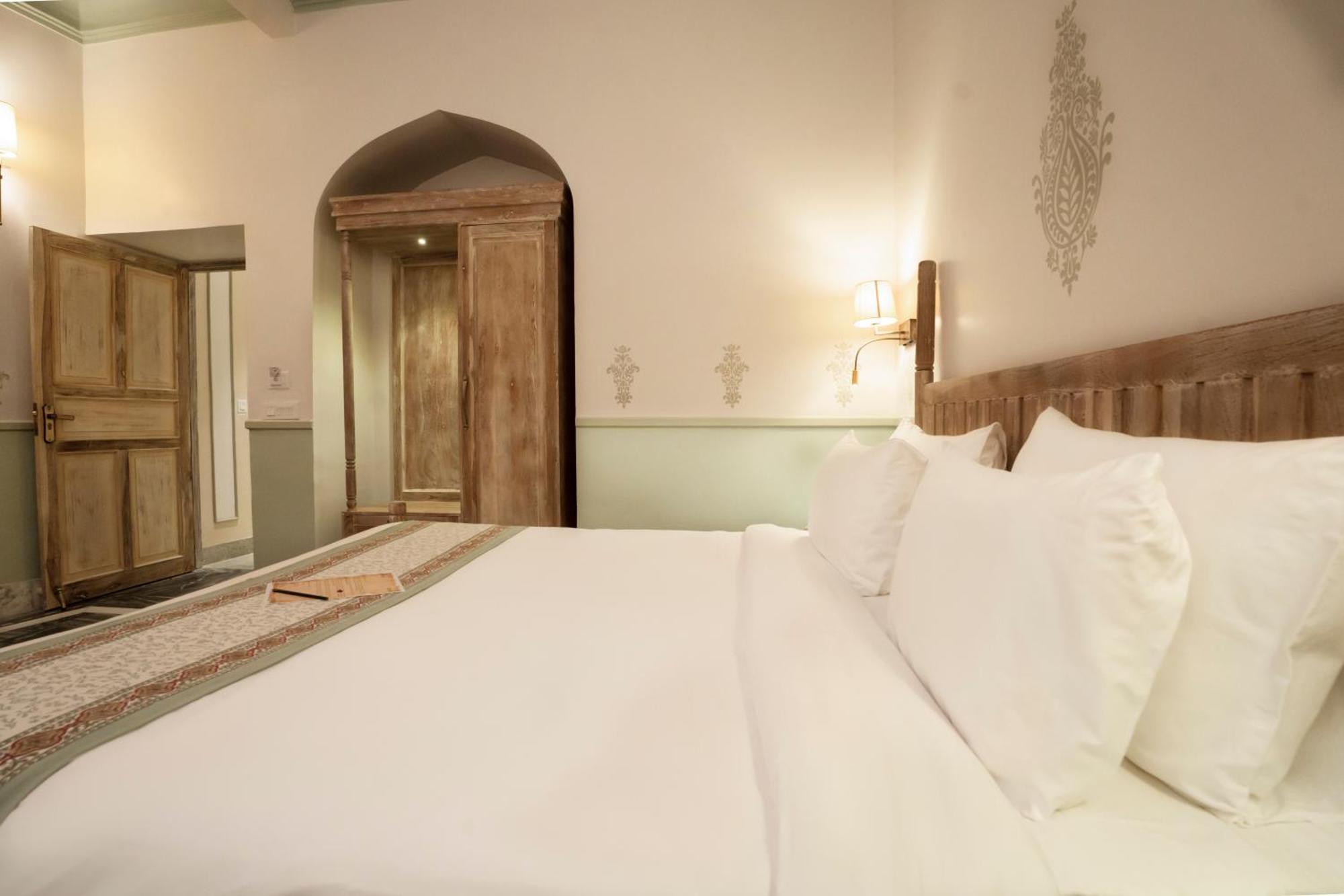 Dev Mahal - A Boutique Heritage Hotel جايبور المظهر الخارجي الصورة