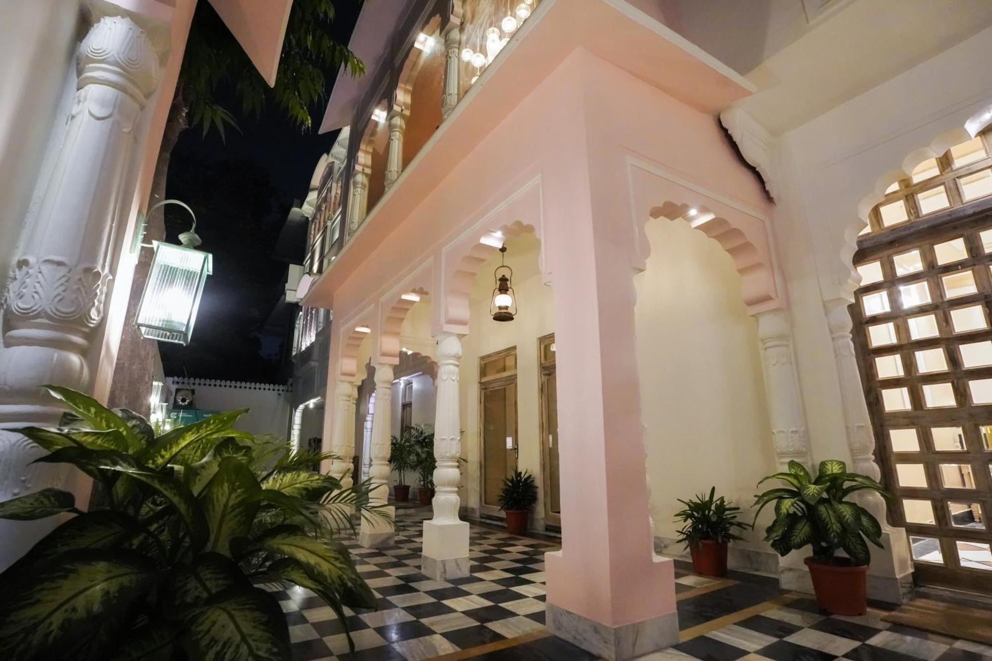 Dev Mahal - A Boutique Heritage Hotel جايبور المظهر الخارجي الصورة