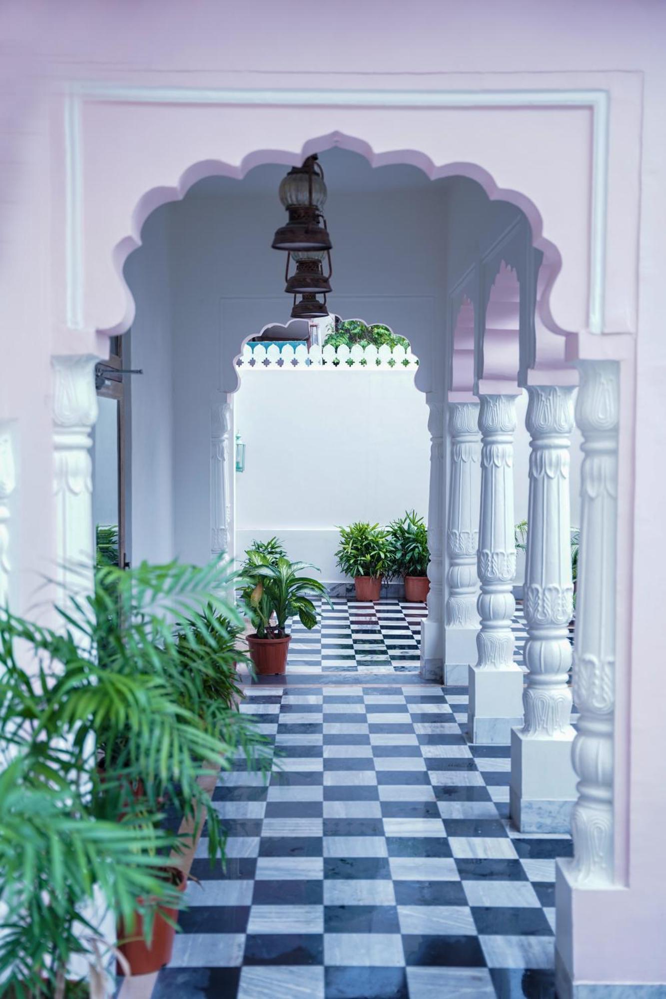 Dev Mahal - A Boutique Heritage Hotel جايبور المظهر الخارجي الصورة