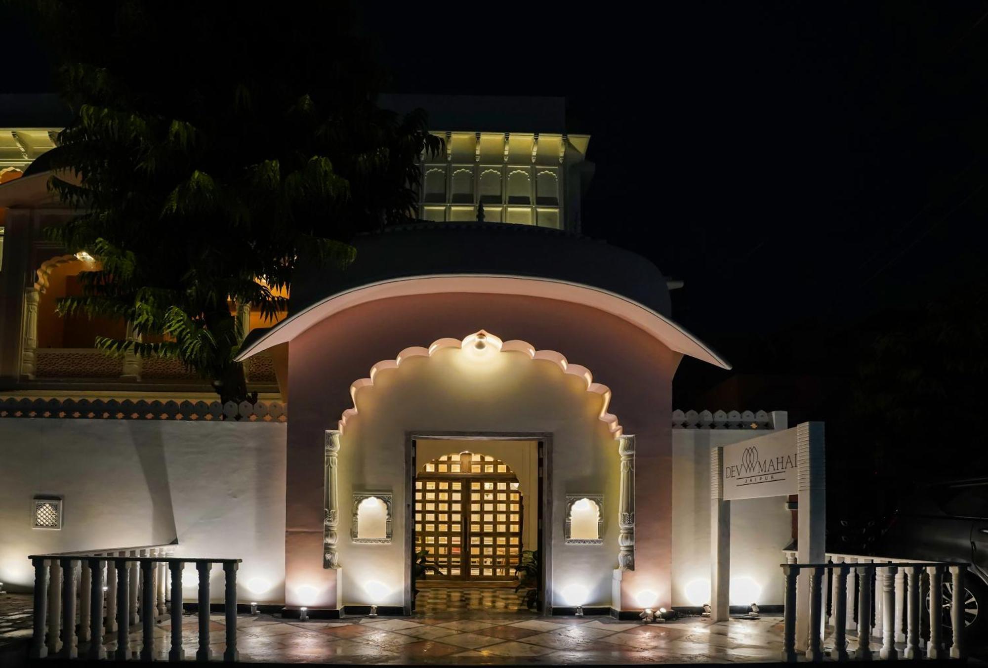 Dev Mahal - A Boutique Heritage Hotel جايبور المظهر الخارجي الصورة