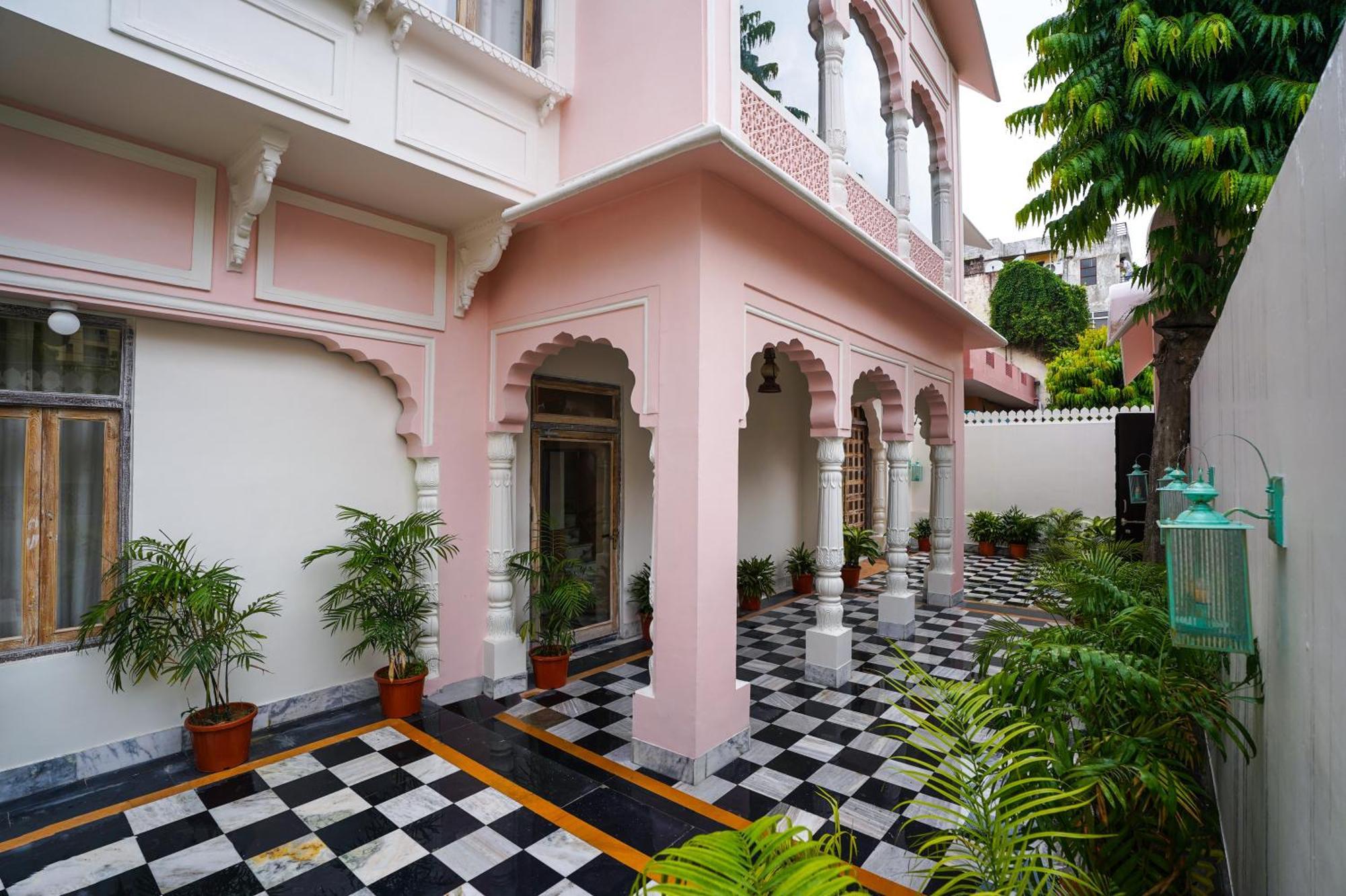 Dev Mahal - A Boutique Heritage Hotel جايبور المظهر الخارجي الصورة